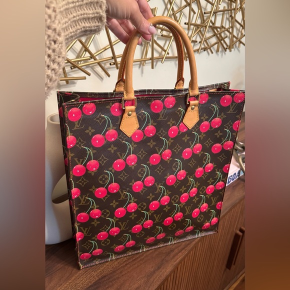 Louis Vuitton Handbags - Louis Vuitton LV Monogram Sac Plat